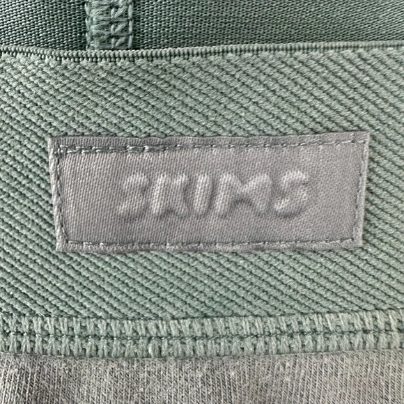 SKIMS Leggings in Blue Chalk 4X High Waisted Elastic Band NWT - Picture 5 of 5